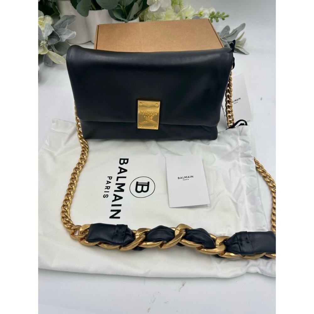 Women's Balmain, soft leather shoulder bag made in Italy NWT